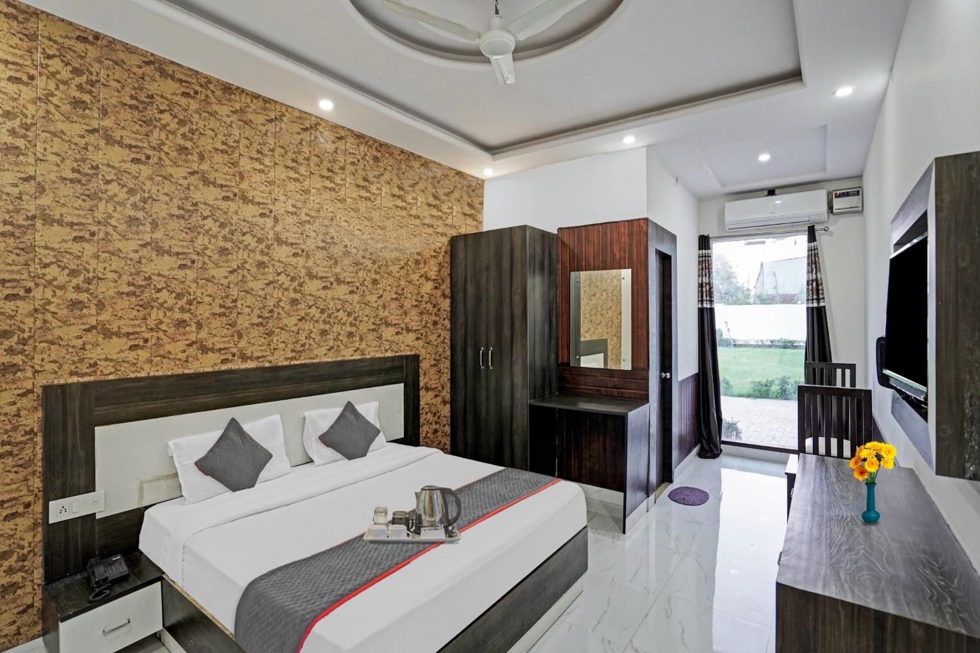 Collection O Rajvanshi Paradise Gurgaon Exterior foto